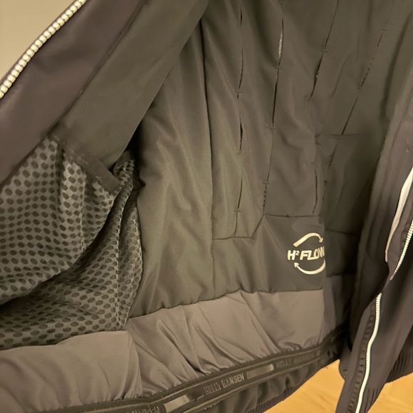 Helly Hansen ski jacket waterproof breathable - Picture 5 of 10